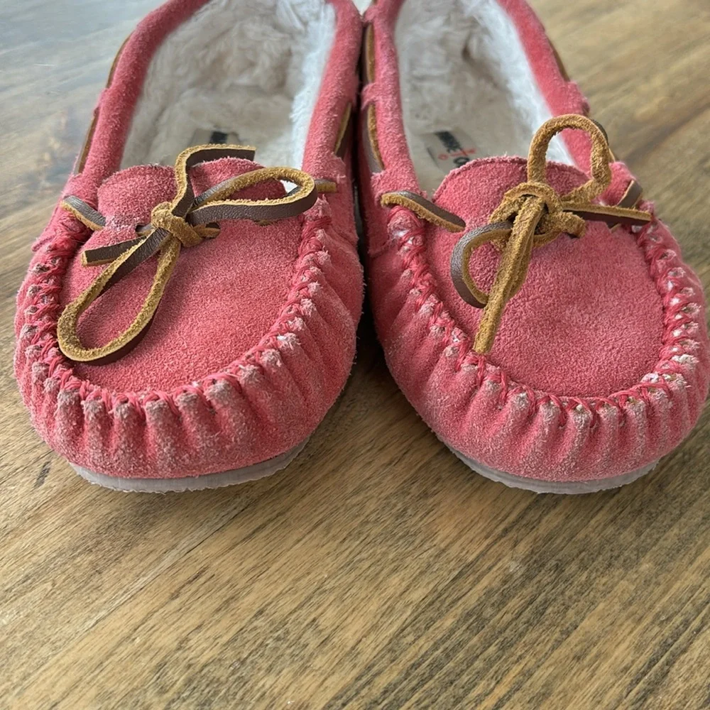 Girls Minnetonka Hardsole Slippers